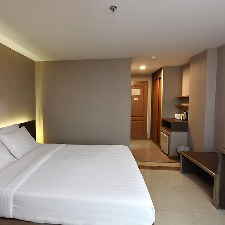 Bangkok City Suite Exteriör bild